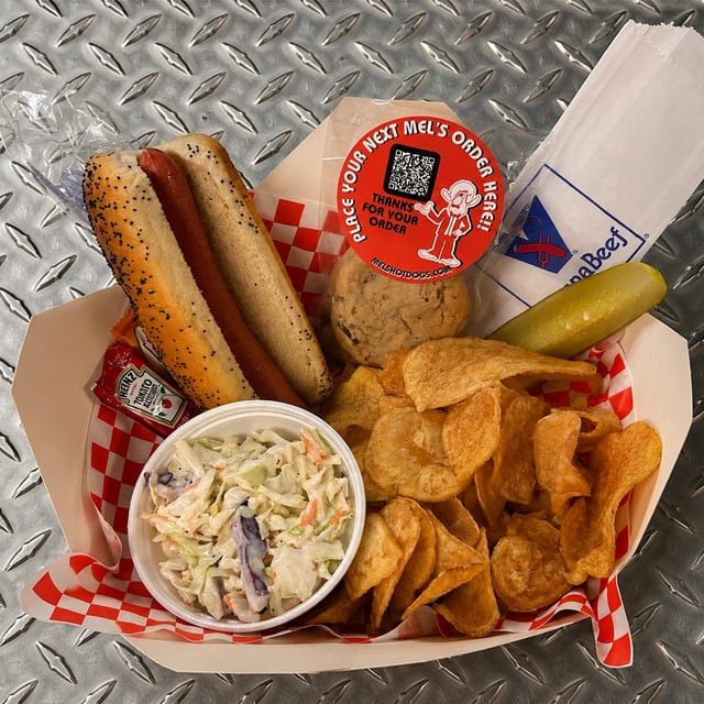 Mel's Veggie Lunch Box.